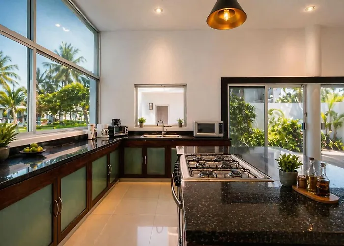 Private Pool Villa, Walk To & 5th Ave * Playa del Carmen
