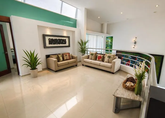 Villa Private Pool Villa, Walk To & 5th Ave *